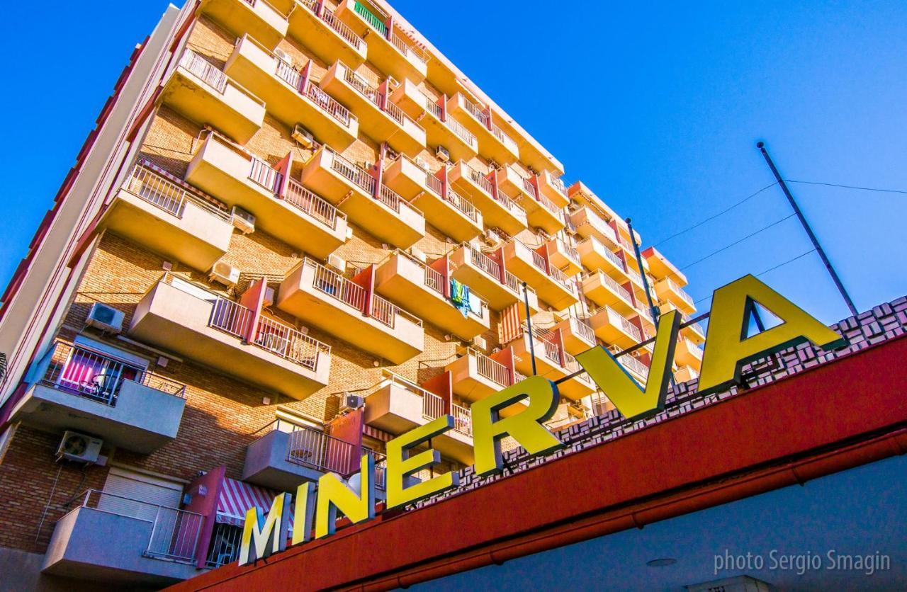 137 Minerva Apartamentos - Vista Al Mar - Piscina Y Playa - Cercano A Tren, Restaurantes Y Tiendas Benalmádena Buitenkant foto